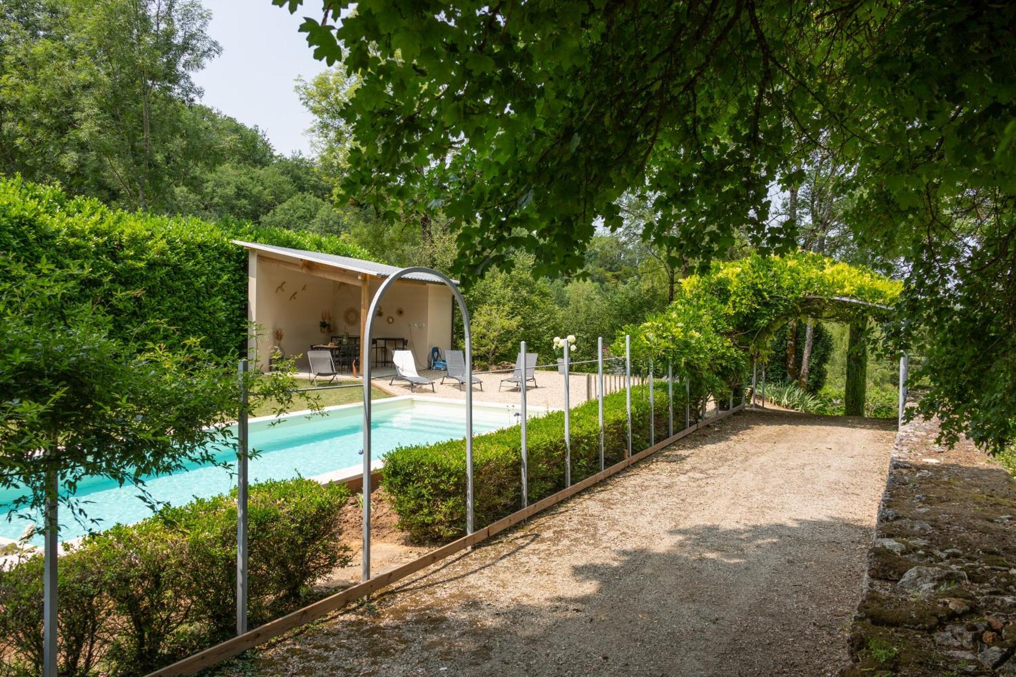 Le Moulin De La Maison Des Templiers Villa Saint-Cernin-de-Larche Esterno foto